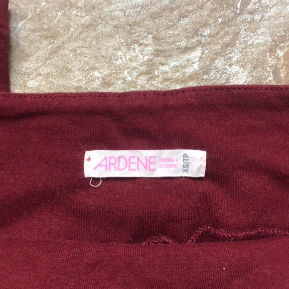 Burgundy Stretchy Leggings - Picture 2 of 5